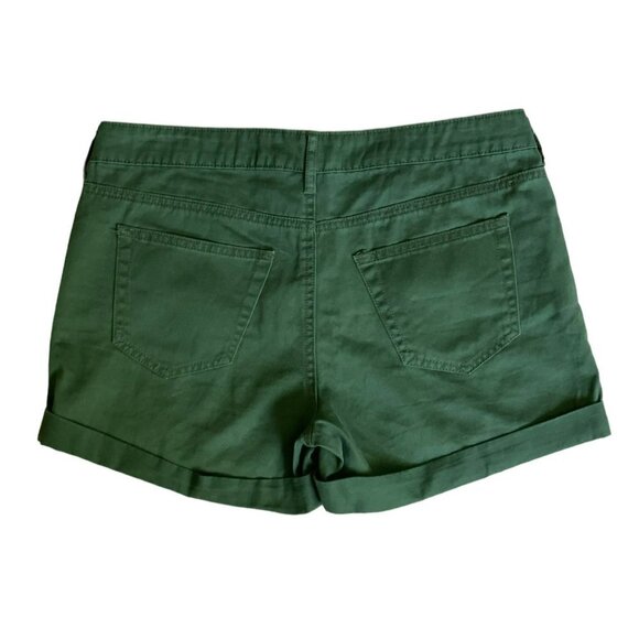 Andrea Jovine Shorts green 3" inseam size 8 - Picture 2 of 5